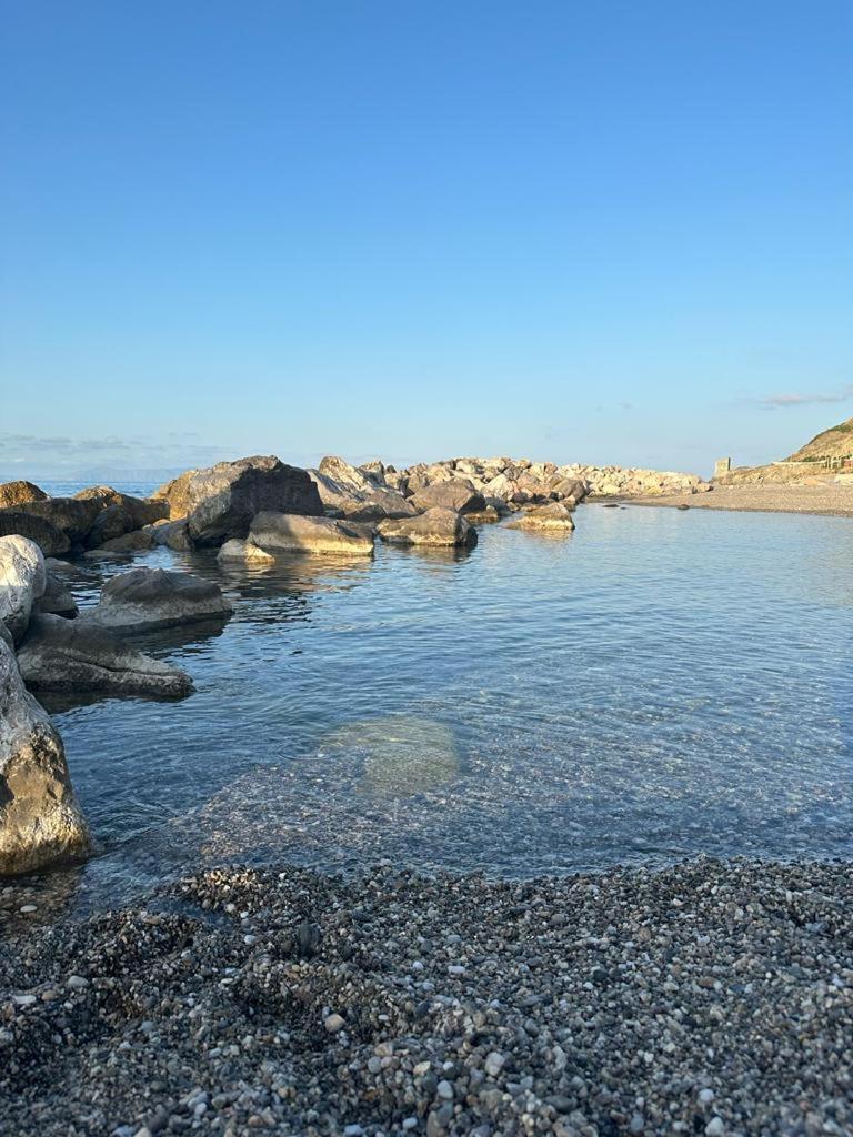 Vento Di Mare Apart otel Piraino Dış mekan fotoğraf